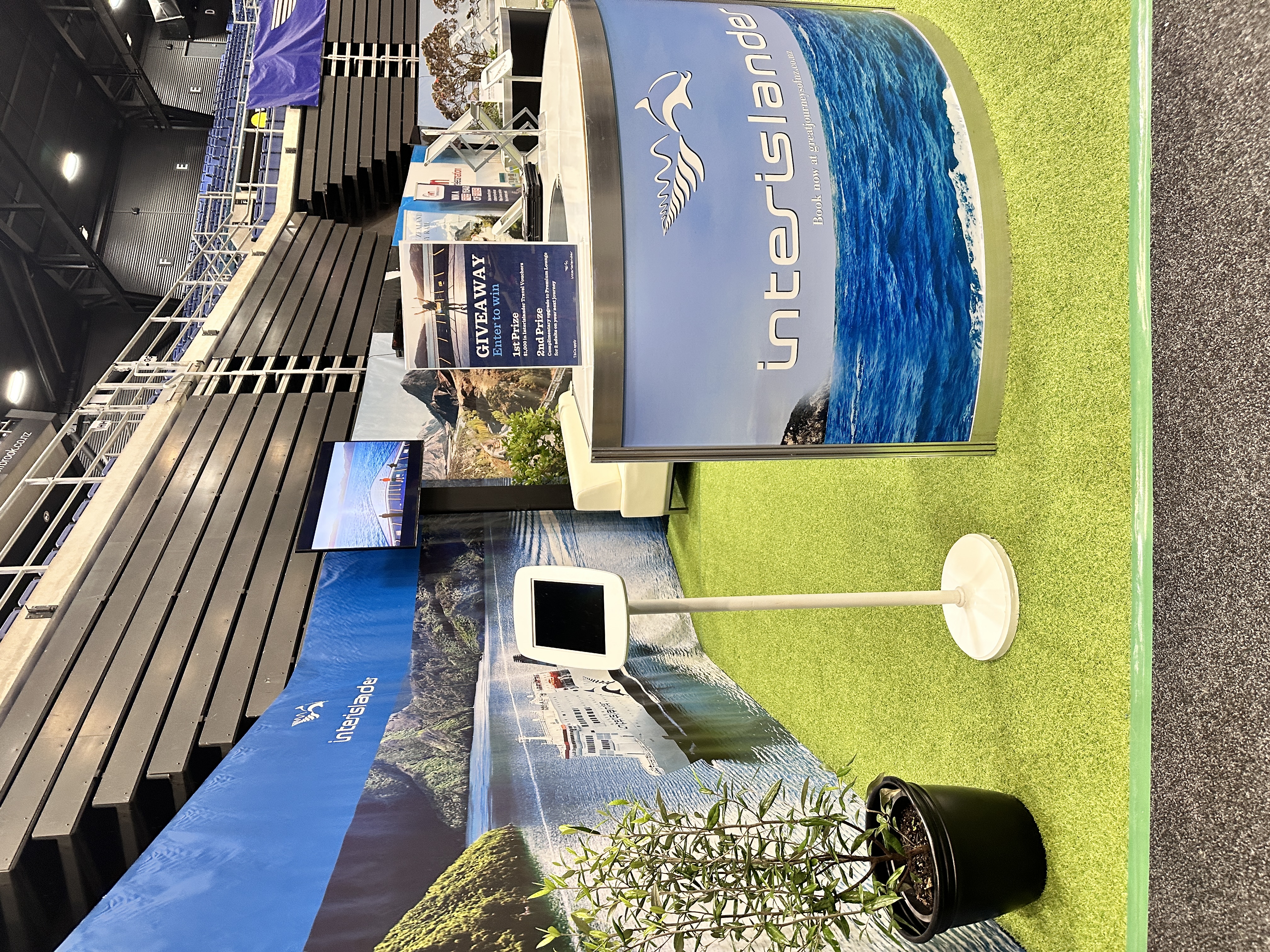 Photo of Floor stand (Bouncepad, White) in action